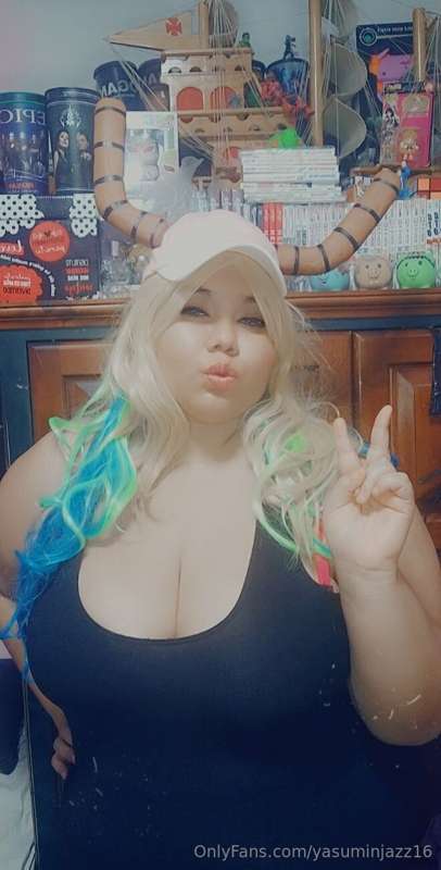 Holi mis amores como me gustaría juguetear con algún seguido.. 1