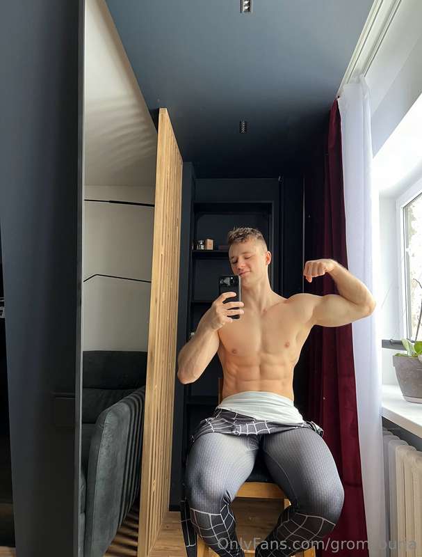 What video should I do next? Mb in this suit?😏😈
@grom_burja_.. 1