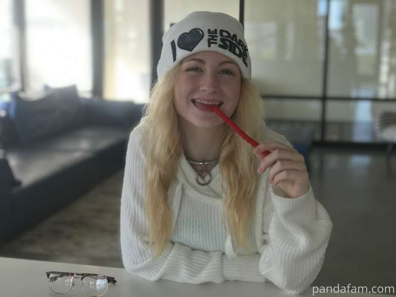 [January 8, 2020] A couple random pics of my senior submissi.. 9
