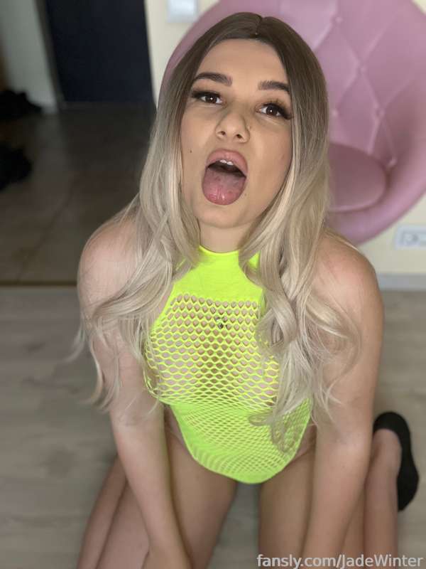 Jadewinter - Fansly - 02 Mar, 2023