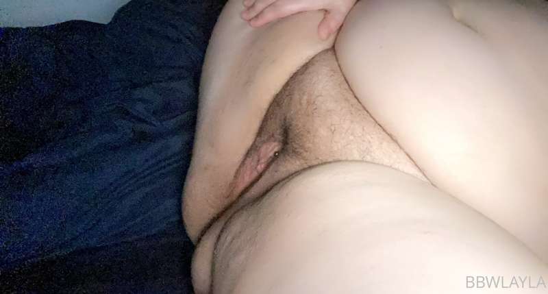 Swipe for rare fat 🐱 photo ➡️ 1