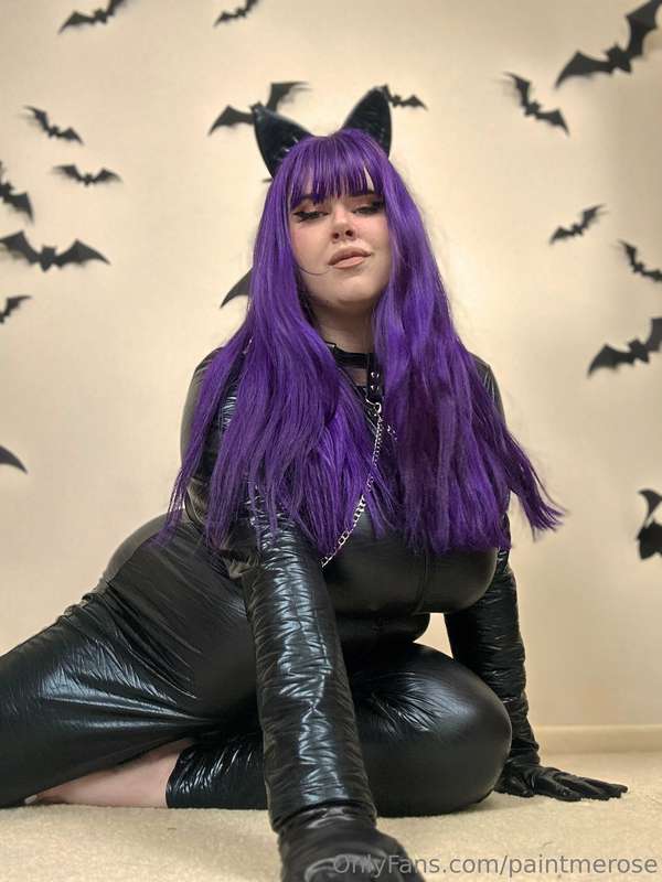 day 4 Catwoman 
i have been waiiiitttting to share these pho.. 19