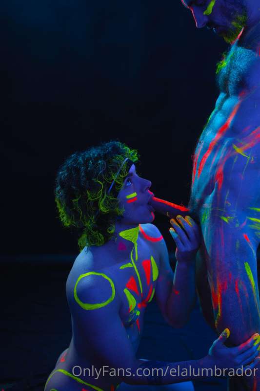 photoshoot. neon lighting. blowjob   models: @eduell and me .. 3