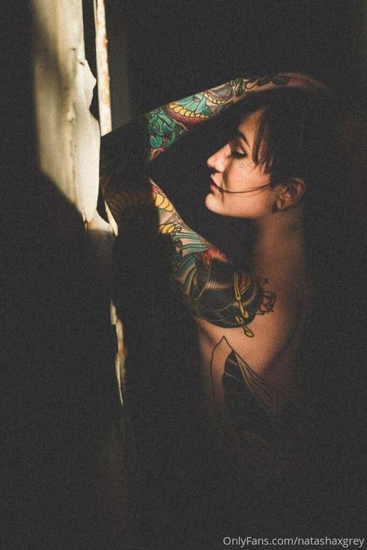 Just got 3 edits back from the shoot we did yesterday, I’m s.. 2