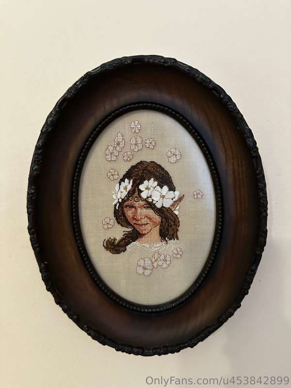 My mom creates the most beautiful decorations for our home, .. 4