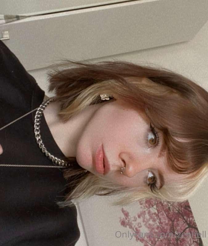 short hair era :)) 🪶