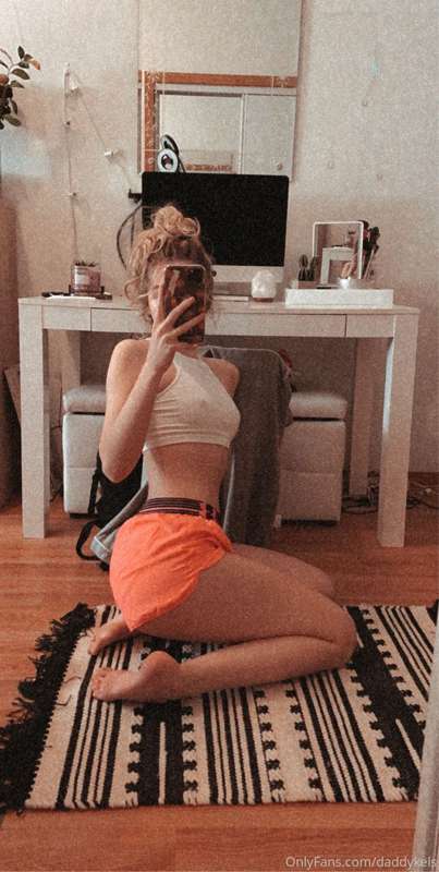another view👅