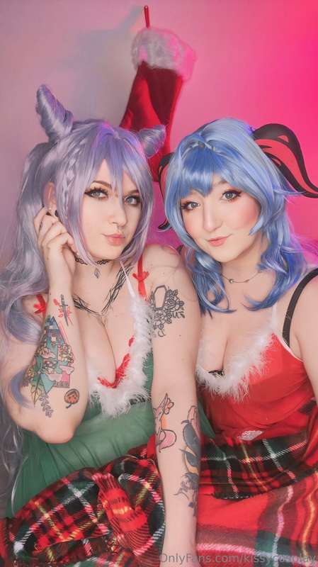 Suuuper late Christmas set with @corcid 💕 if you wanna see h.. 4