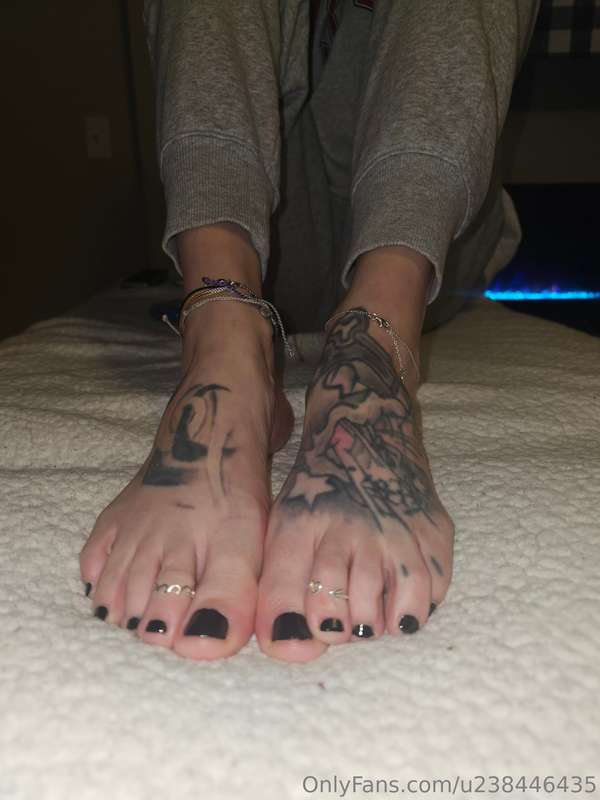 https://onlyfans.com/u259013179 Check out my premium page!