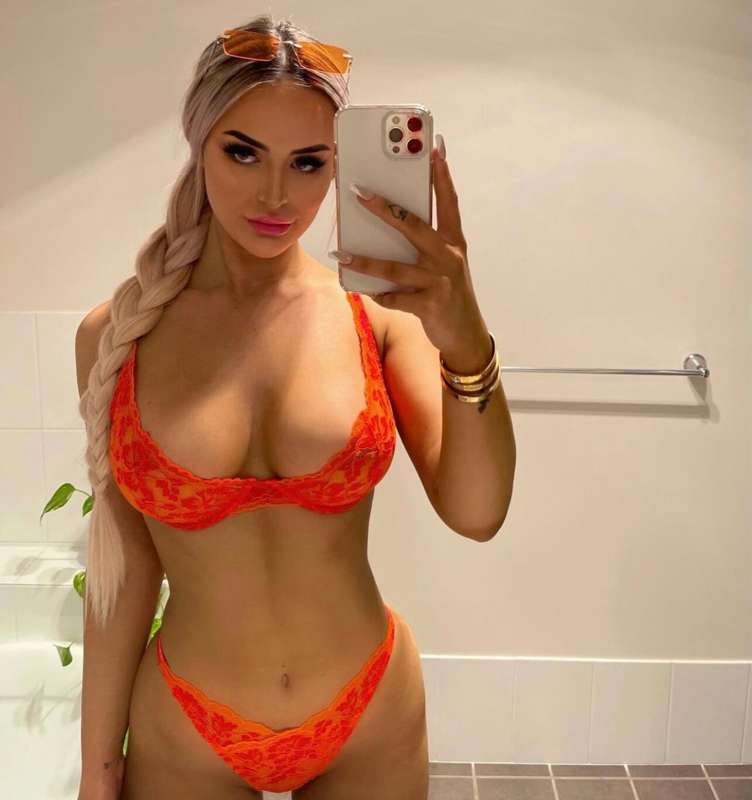 😈