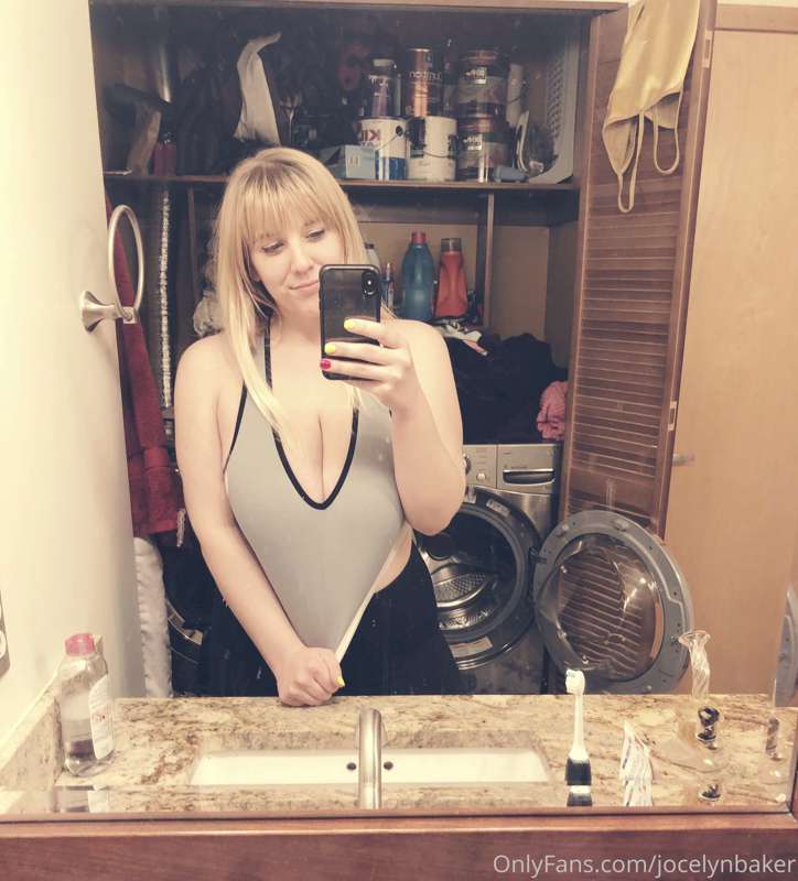 After gym shenanigans!!

I think my tits look amazing in a s.. 7