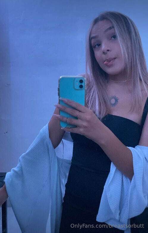 Subscribe to my dear friend @sweet_sarah4u  Y0ung MILF, a li..