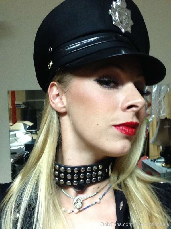 Cop outfit... who the fuck needs to be spanked!!!