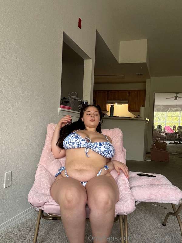 Thick_Gurl101 - Onlyfans - 17 Aug, 2024 13