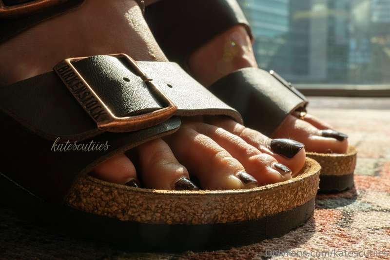 What’s better than my feet in Birkenstocks during the sunset.. 9