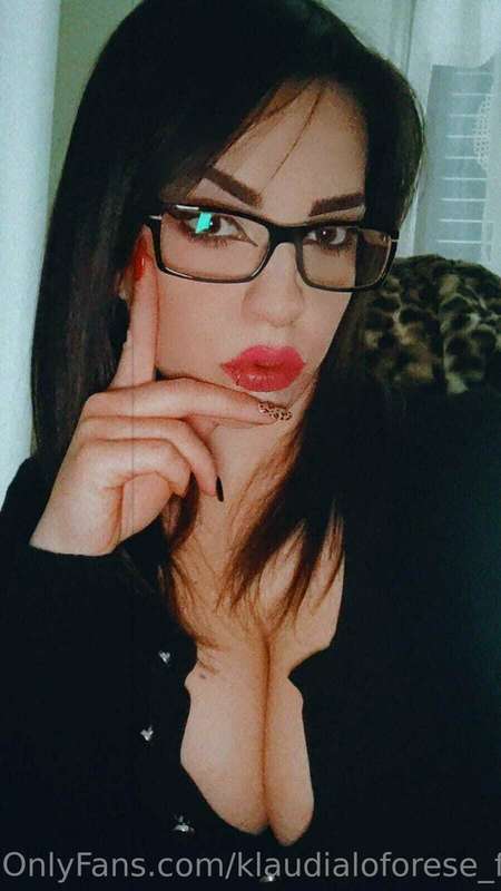 La tua Panterona pugliese in versione sexy teacher pronta pe..