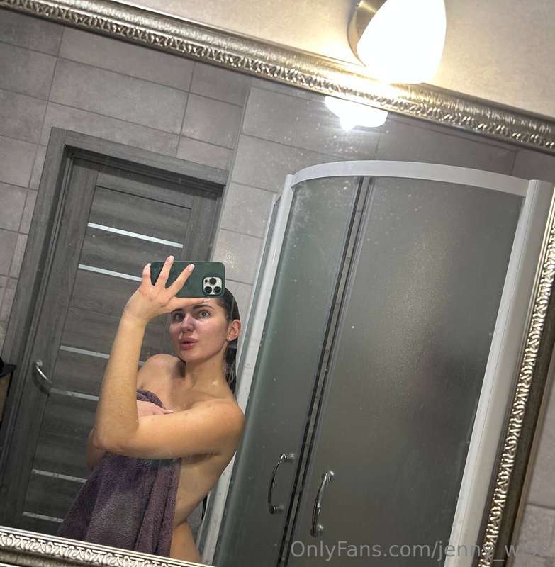 I hate showering alone. Will you come with me?😊