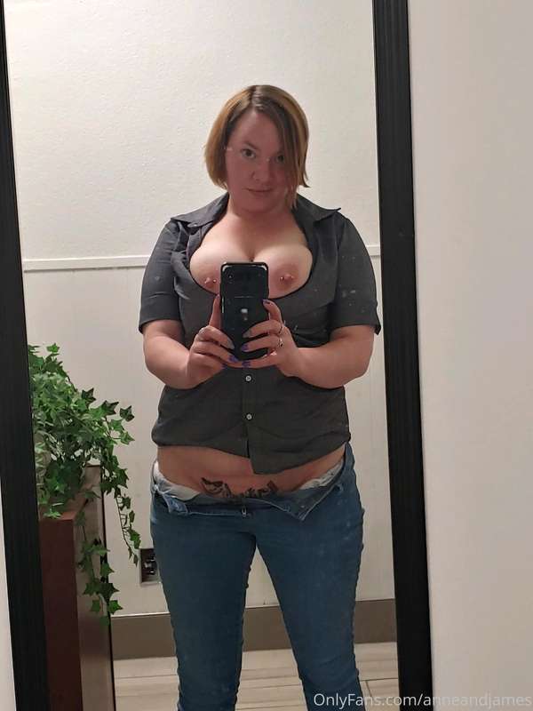 Hey titties