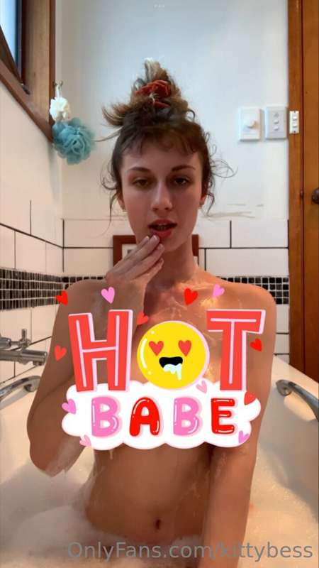 SOAPY TITTIES 🙈💦💦