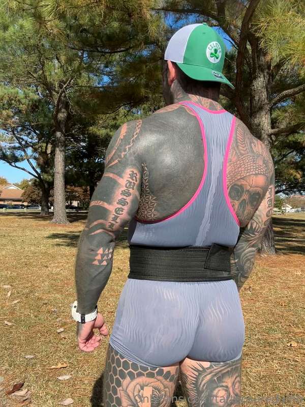 💪 8