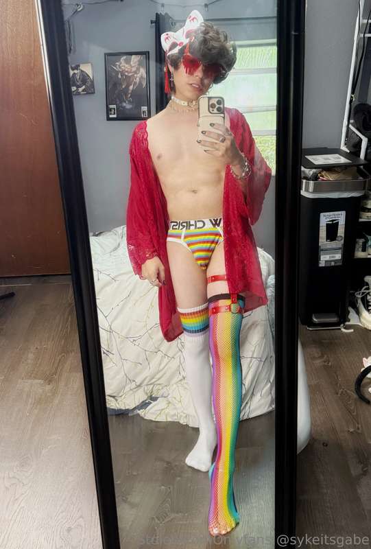 Happy pride month! 🏳️‍🌈🌈video coming tomorrow (; enjoy these..