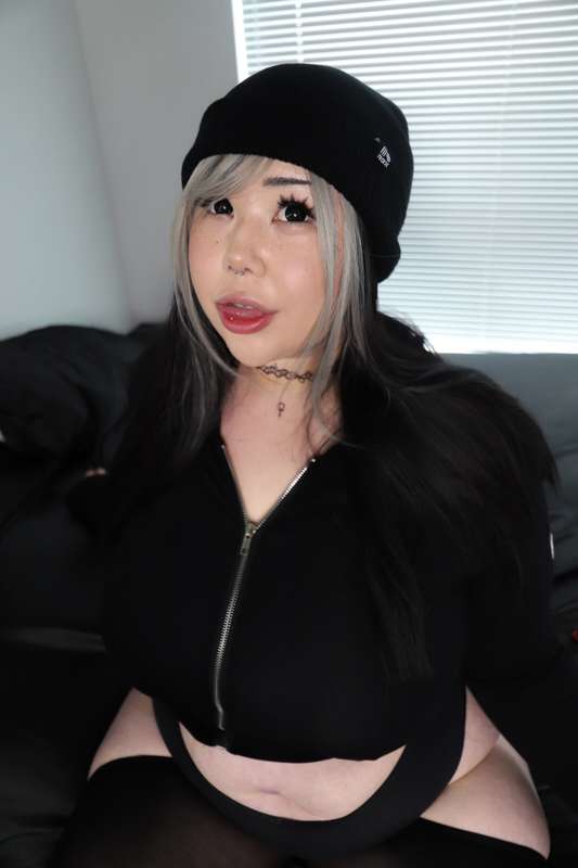 can i please be your big boob goth girl friend :p 21