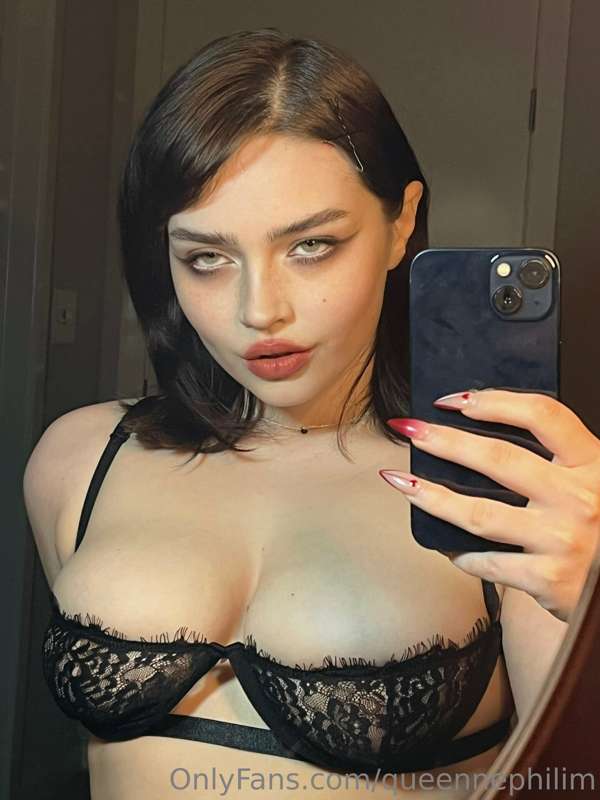 You know I’m a Goddess now cover my body in kisses 😘💋 2