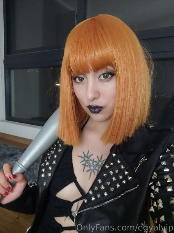 🎃 NEW HALLOWEEN SET 🎃 40 NEW PICS 🎃
I HAVE MORE COSTUMES AND.. 7