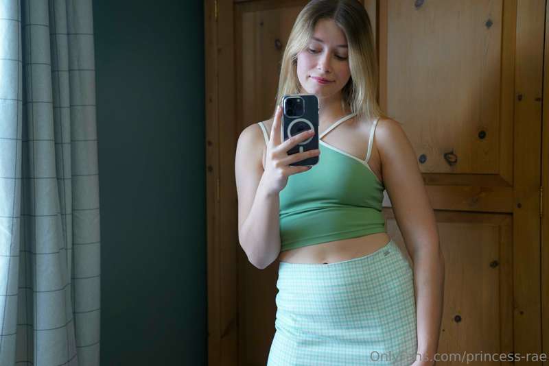 Playing around in crop tops and short skirts because i'm fed.. 6