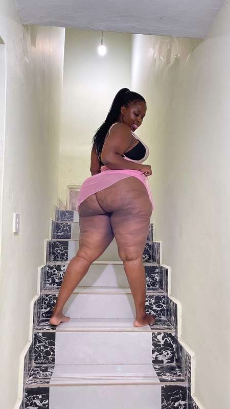 Dick me down daddy 💋Check your DMs now I just dropped some n..