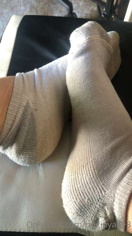 Retiring this pair of socks first cum fist serve hit up the ..