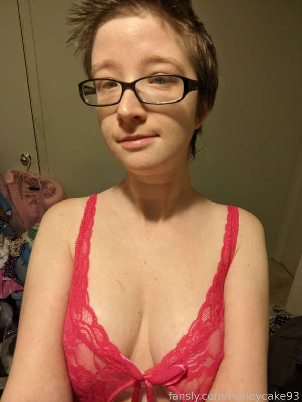 Honeycake93 - Fansly - 05 Oct, 2021