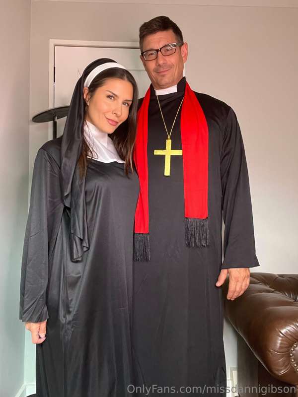 11+ mins. 
Sister Danni sucks cock, gets fucked and receives..