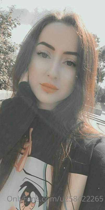 I think that the main criterion of beauty is to be yourself...