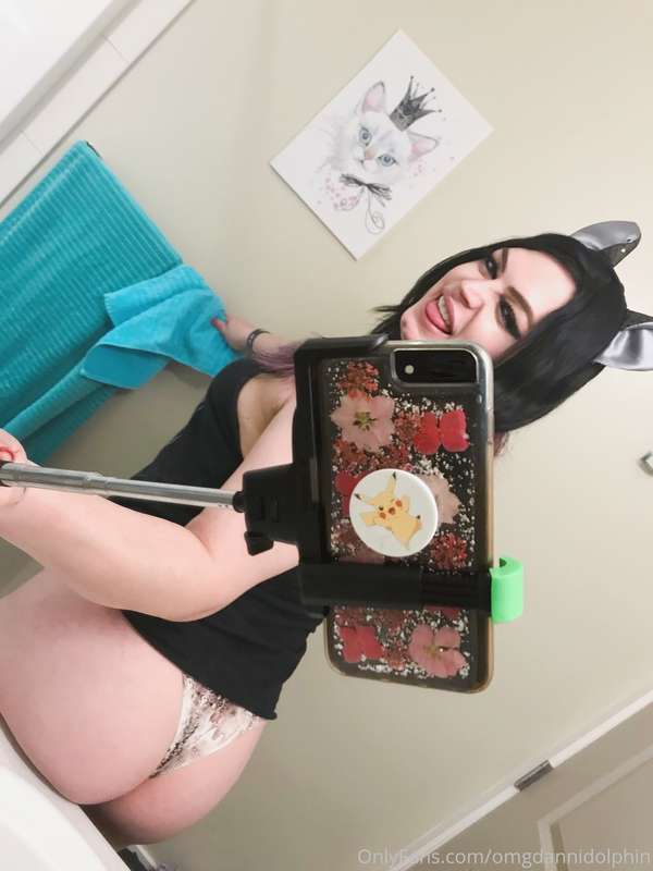 Bat 🦇 Booty 🎃🎃🎃🎃 3