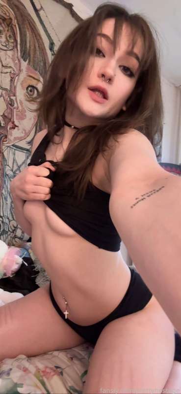 Prettyhostage - Fansly - 16 Apr, 2025 6