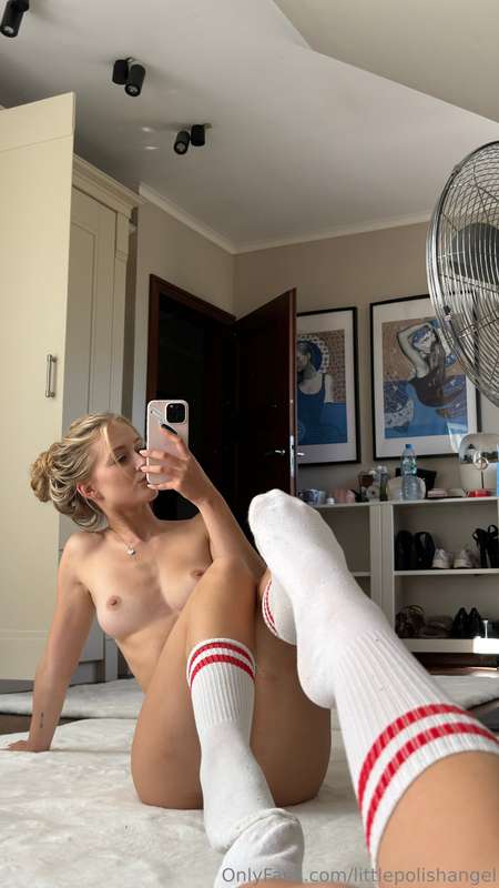 For my feet and socks lover ❤️ Straight from my feet to you-.. 2