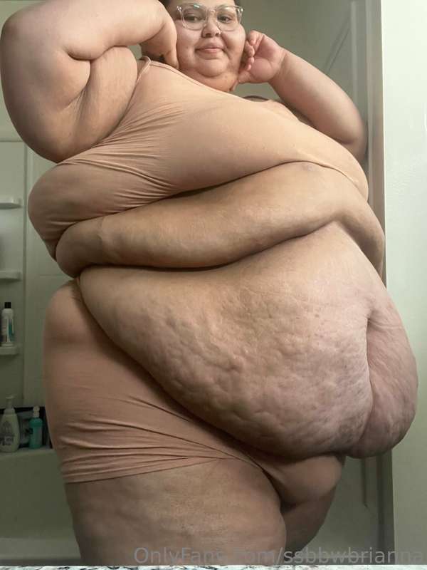 Nothing better than going to sleep with a full belly 🐷 Goodn..