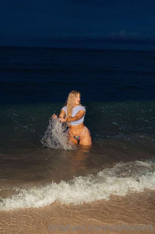 Come in with me 🌊💙