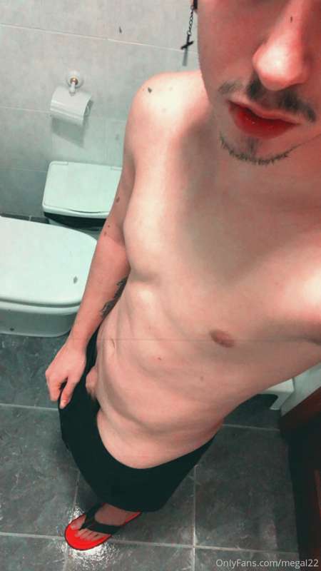 🔥🍆😈
https://onlyfans.com/megalodon18