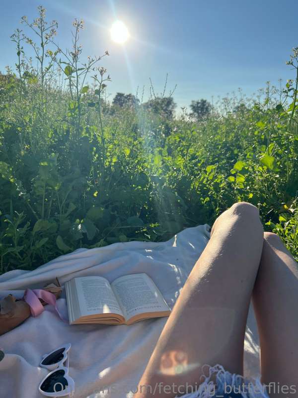 I love spending time in nature, especially late summer days .. 4