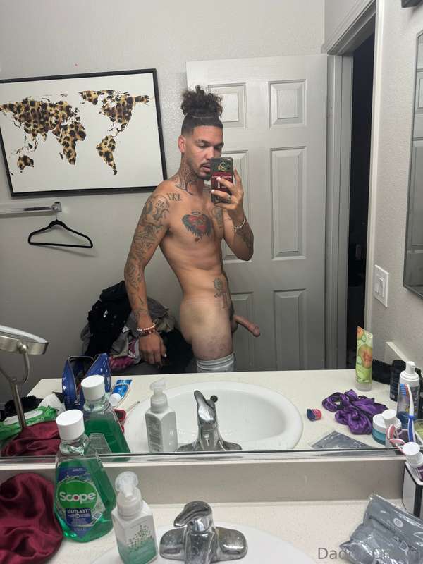 Double tap if you wanna lick me up and down 👅 4