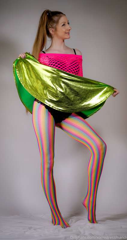 🌈 These are my new favorite fishnets! What do you think? 1
