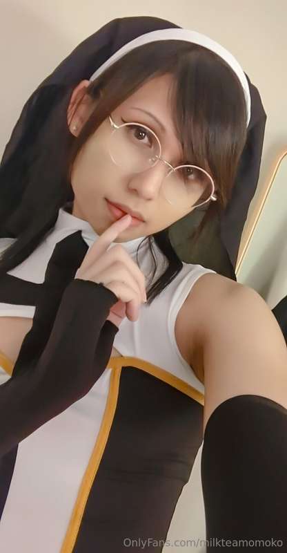 Lots of butt but also a lot of cute selfies

October 2023 Nu.. 23