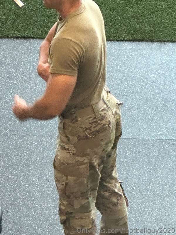 Me jerking and even more fun pics! 27