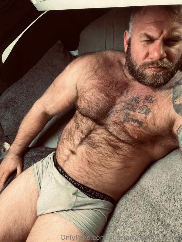 Undress me to see my big vein..!!  3
