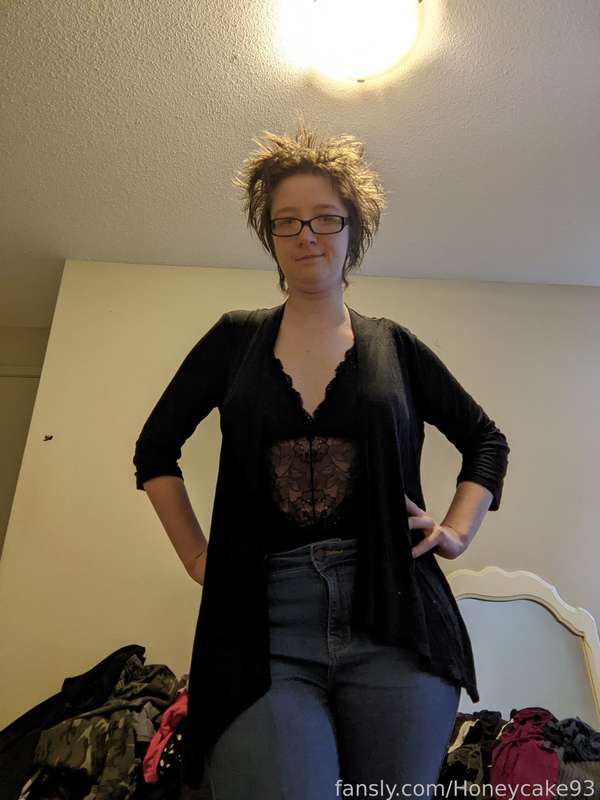 Honeycake93 - Fansly - 15 Feb, 2022