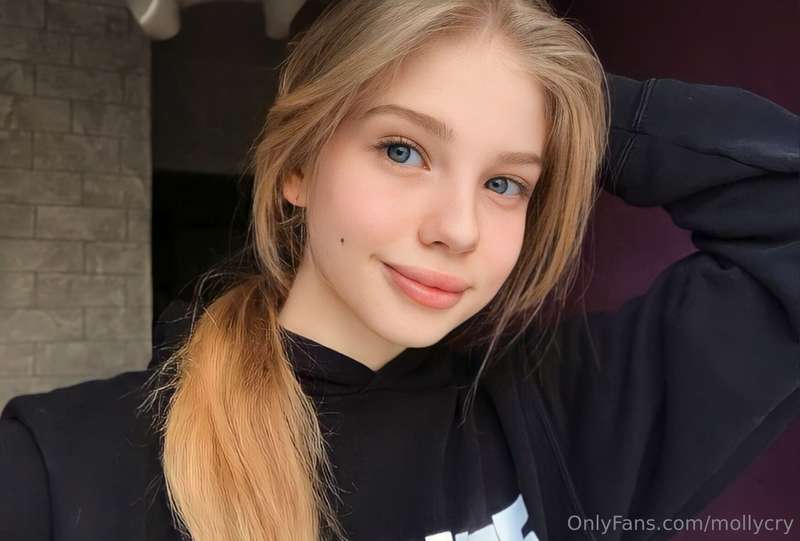 # 💖FREE SUBSCRIPTION ONLY TODAY @sweet_baby_eva 💖
She's so k..
