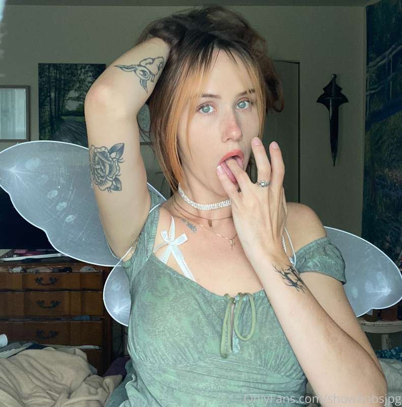 I am legit starting to think I have an oral fixation issue…I..