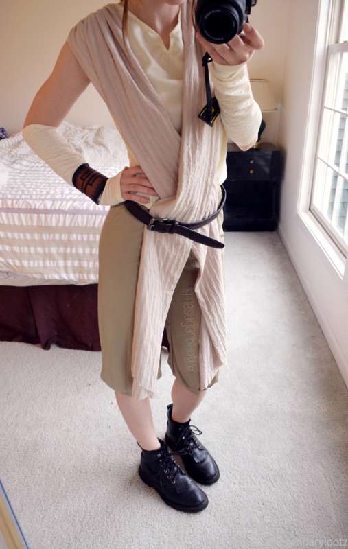May the 4th be with you!
Thinking of making new Rey content ..
